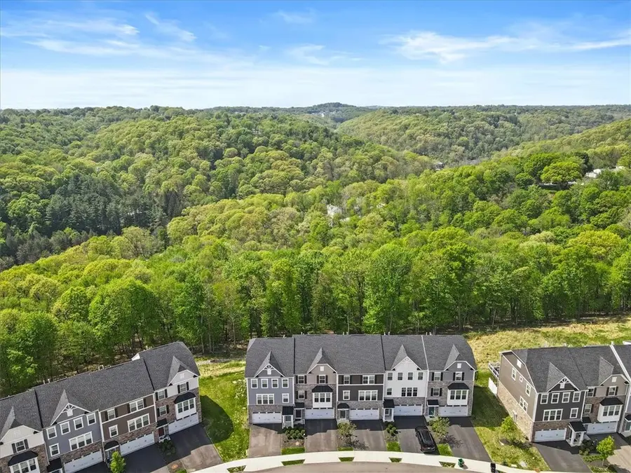 150 Curtis Ct, Pittsburgh, PA 15237 - #2