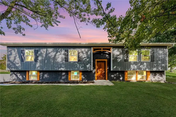 2178 Mount Morris Rd, Waynesburg, PA 15370