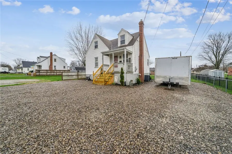 1109 Saint Clair St, Latrobe, PA 15650 - #2