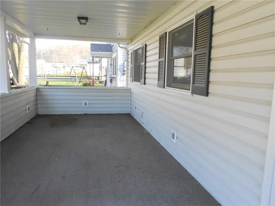 2870 N Meadow St, Natrona Heights, PA 15065 - #2