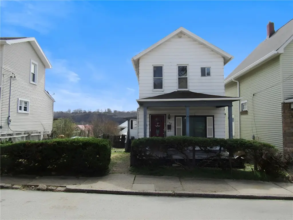 333 W 8th Ave, Tarentum, PA 15084 - #1