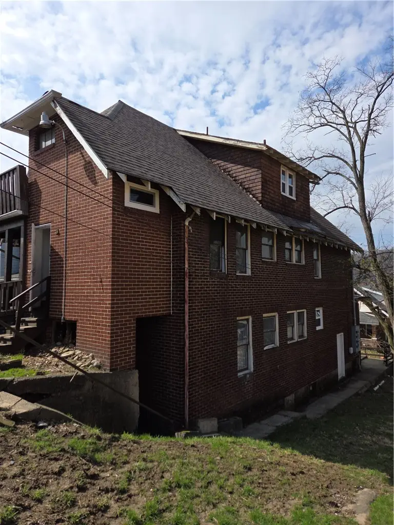 874 Kenneth Ave, New Kensington, PA 15068 - #3