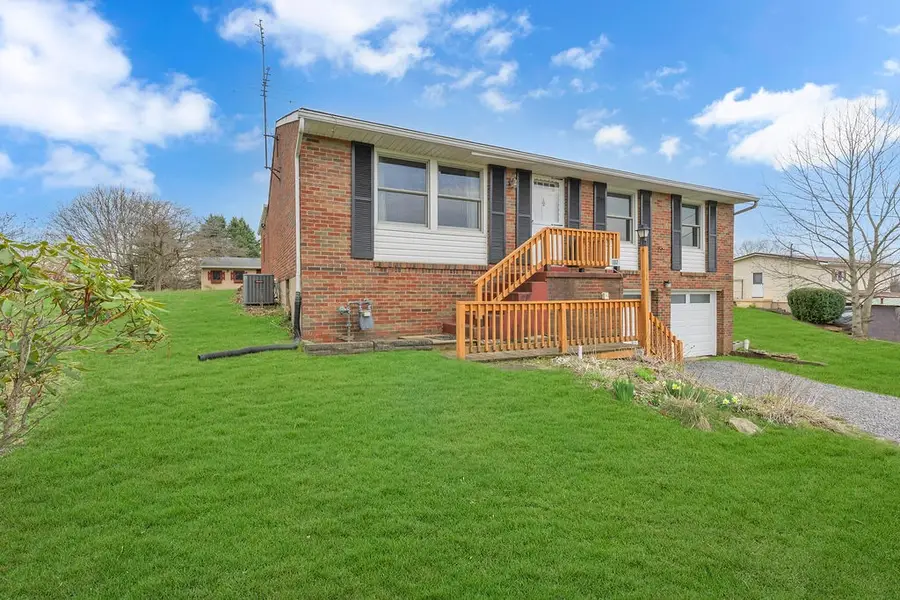 107 Goehring Ln, Beaver Falls, PA 15010 - #3