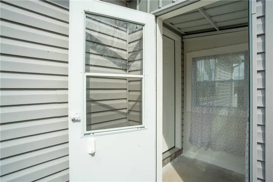 423 16th Ave, Beaver Falls, PA 15010 - #3