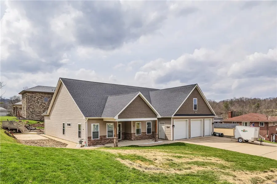 10 Walker St, Oakdale, PA 15071 - #2