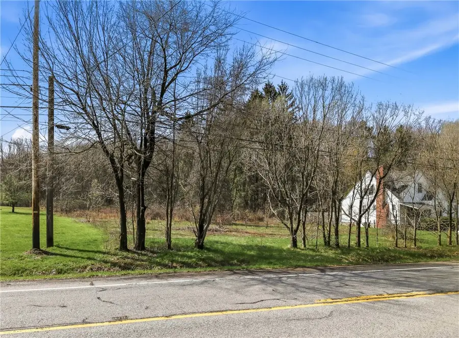 7096 E State St, Hermitage, PA 16148 - #2