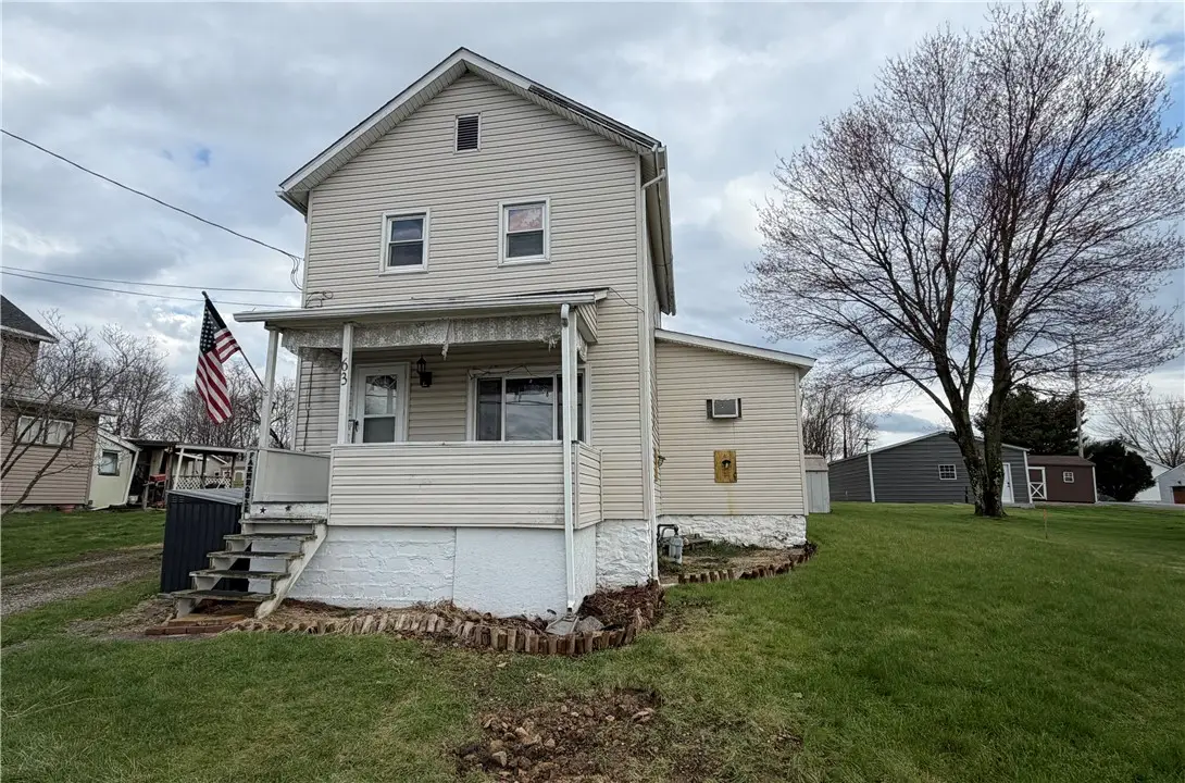 63 9th St, Lucernemines, PA 15754 - #1