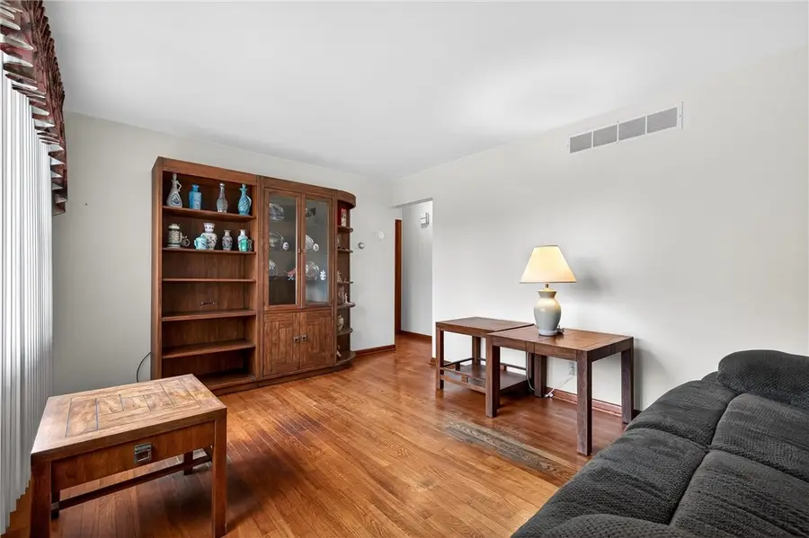 1461 Lynnwood Dr, Hermitage, PA 16148 - #2