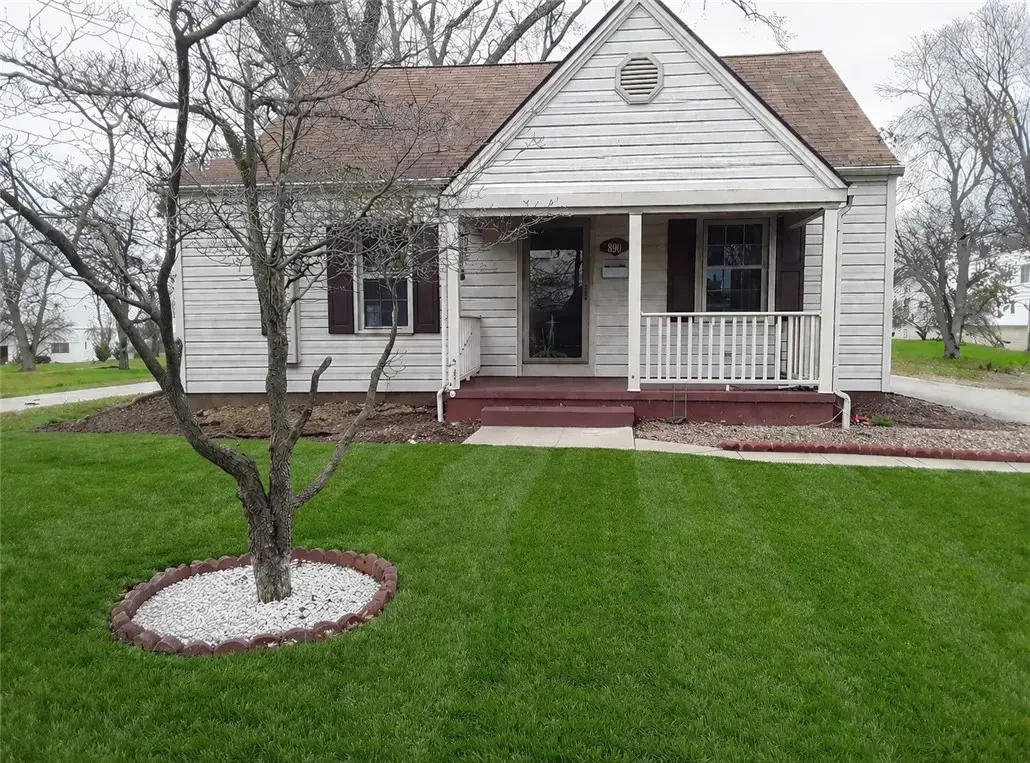 890 Woodland Rd, Sharpsville, PA 16150 - #1