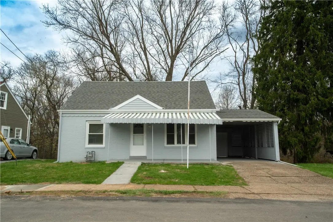 127 Carroll St, Aliquippa, PA 15001 - #1