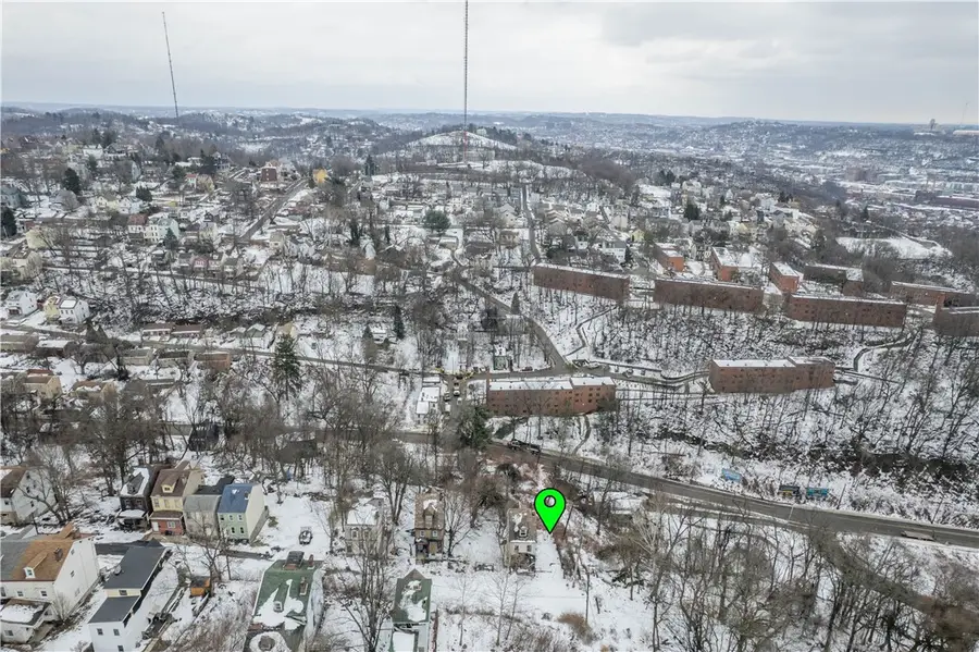 1900 Lithgow Avenue, Pittsburgh, PA 15214 - #3