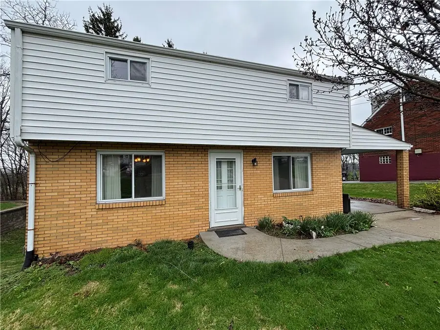 546 Millers Ln, Pittsburgh, PA 15239 - #2