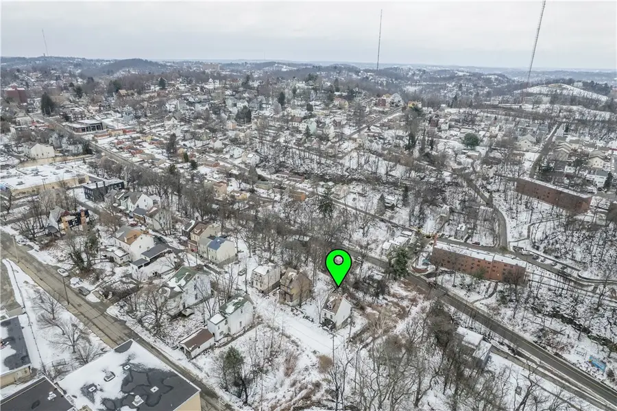 1902 Lithgow Ave, Pittsburgh, PA 15214 - #2