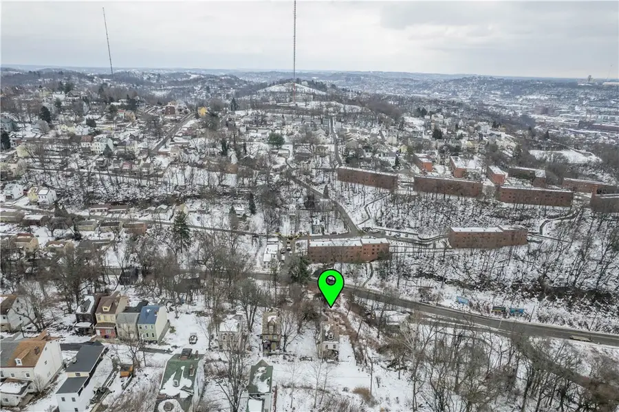 1902 Lithgow Ave, Pittsburgh, PA 15214 - #3