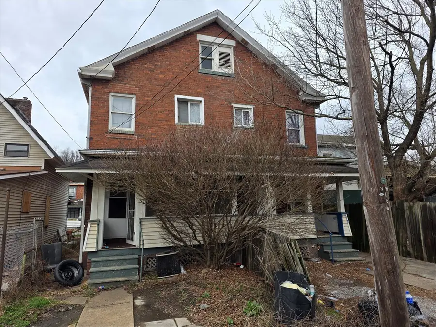 33 Wood St, Natrona Heights, PA 15065 - #3
