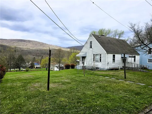 908 Walnut St, Bolivar, PA 15923