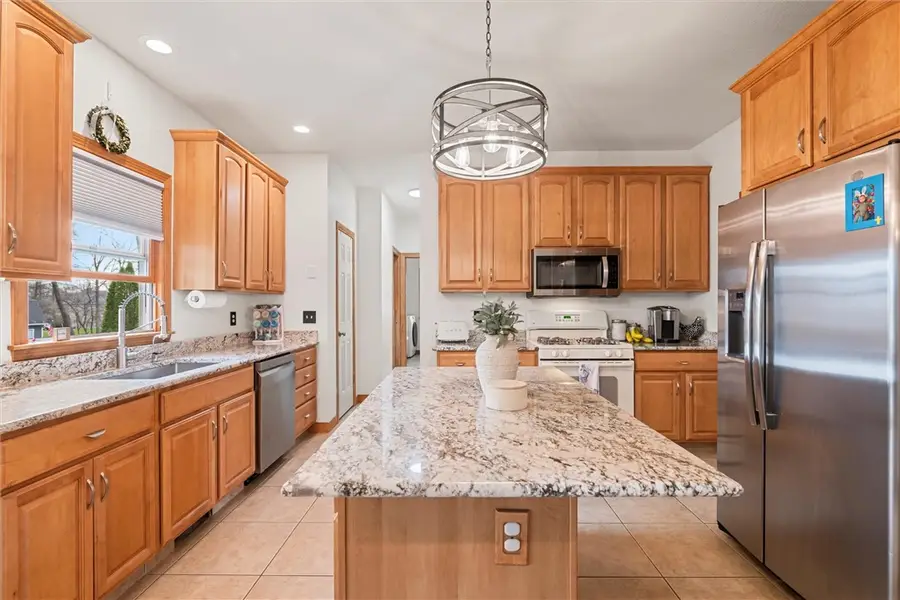 1810 Lori Ln, Hermitage, PA 16148 - #2