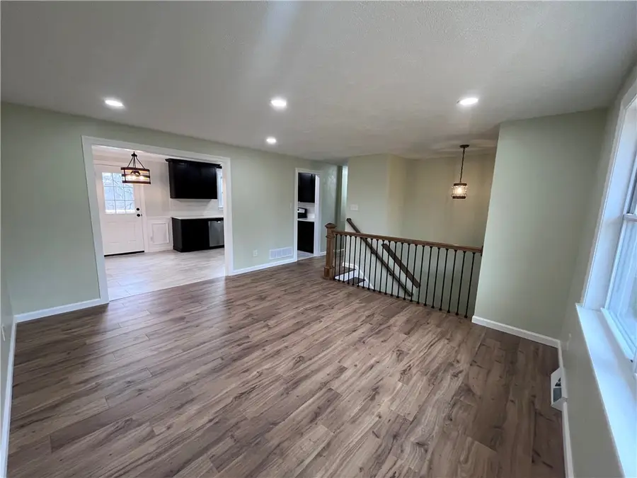 4614 Bakerstown Culmerville Rd, Gibsonia, PA 15044 - #2