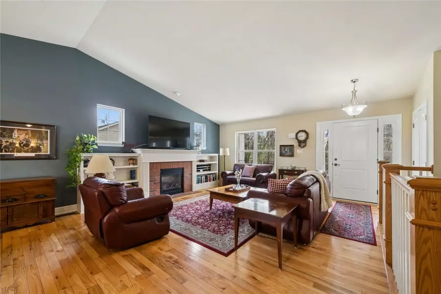 1040 Red Tail Hollow, Washington, PA 15301 - #2