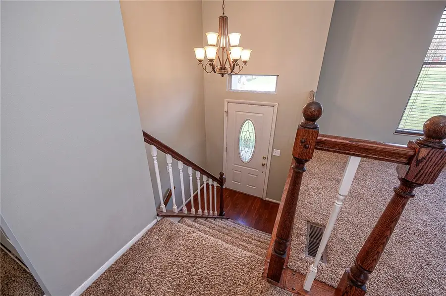 421 Rampart Blvd, New Kensington, PA 15068 - #2