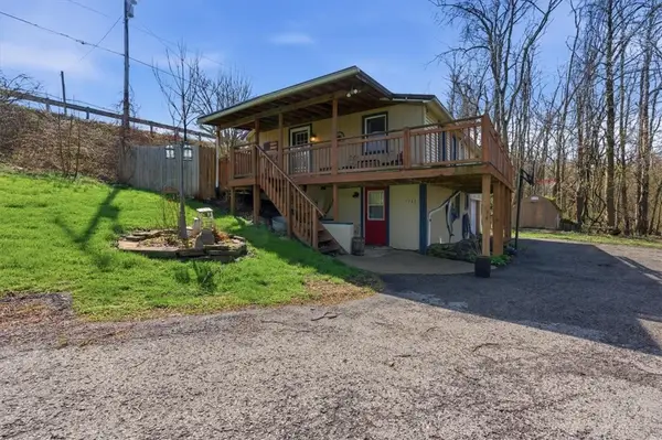 1135 Locust Ave, Washington, PA 15301