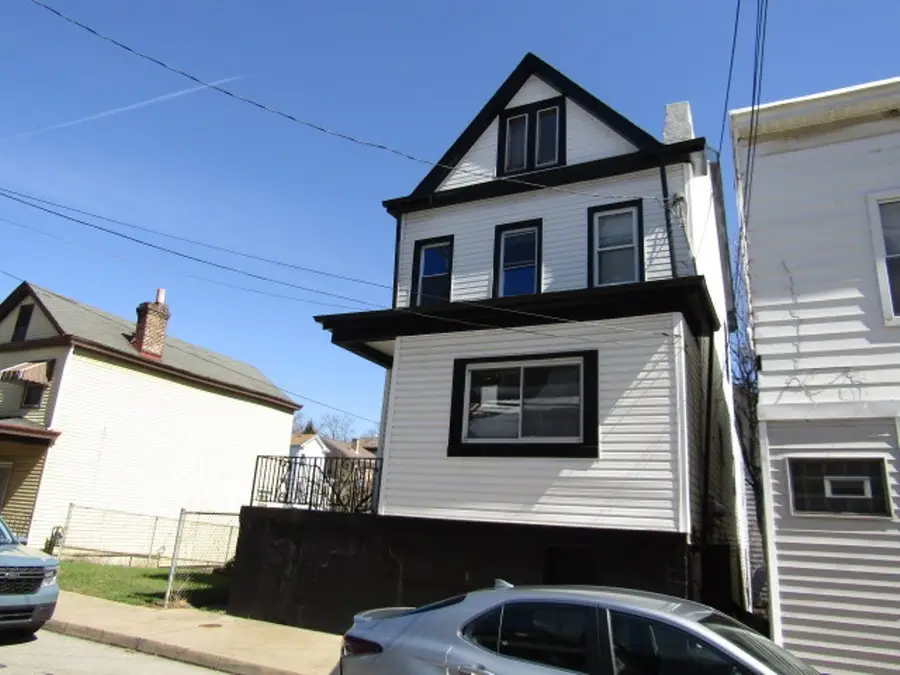215 Anthony St, Pittsburgh, PA 15210 - #2