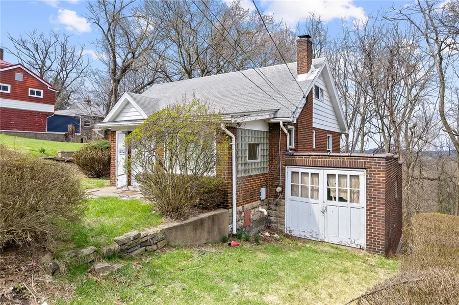 9611 Emerson St, Pittsburgh, PA 15235 - #2