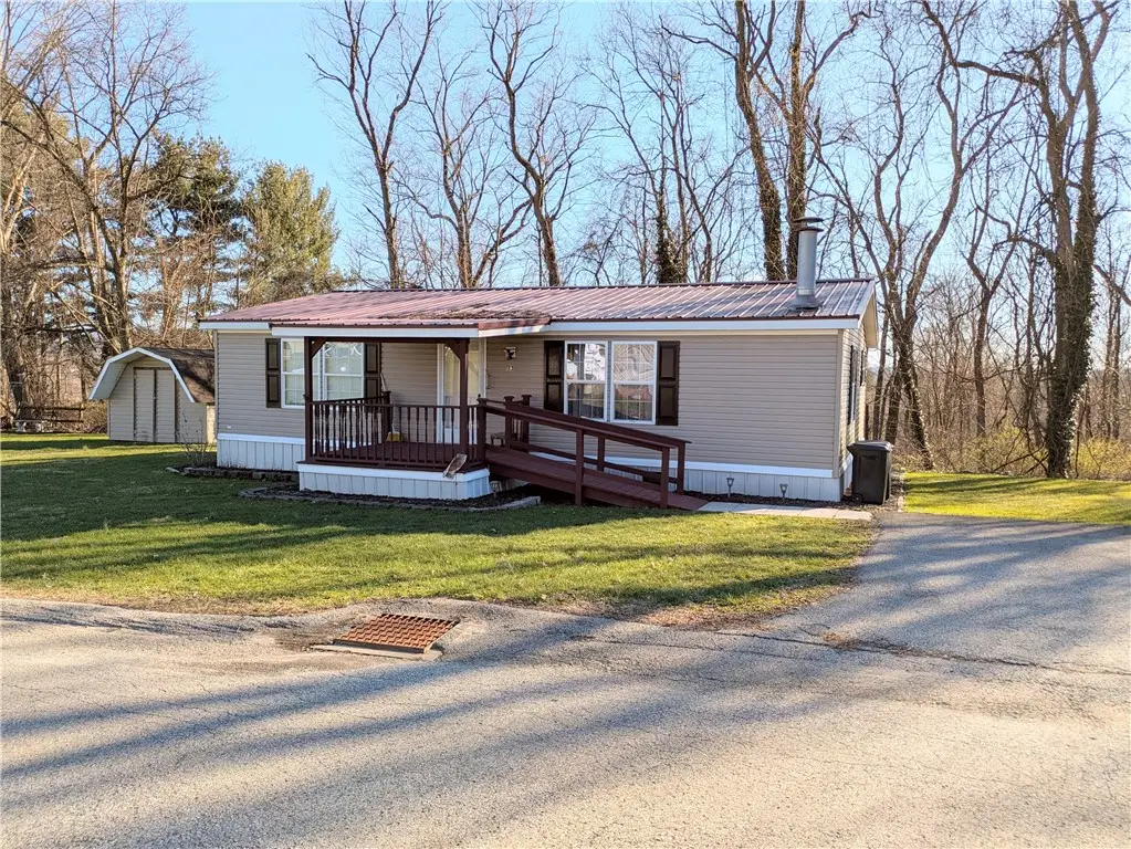 183 Roundtop Circle, Scottdale, PA 15683 - #1