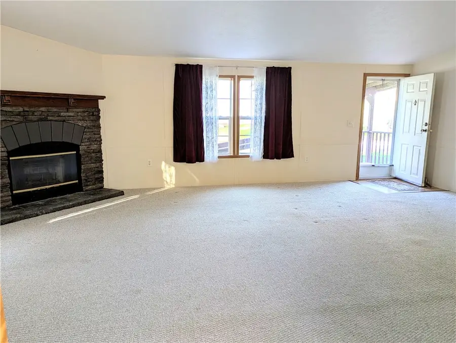 183 Roundtop Circle, Scottdale, PA 15683 - #2