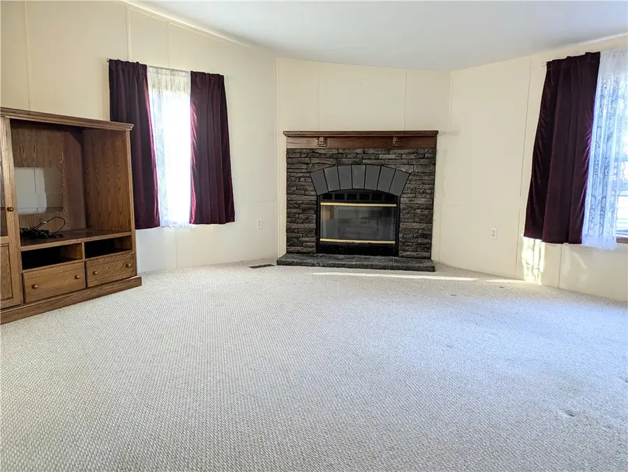 183 Roundtop Circle, Scottdale, PA 15683 - #3