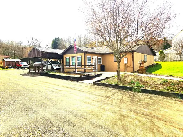 204 Cambria Ave, Avonmore, PA 15618