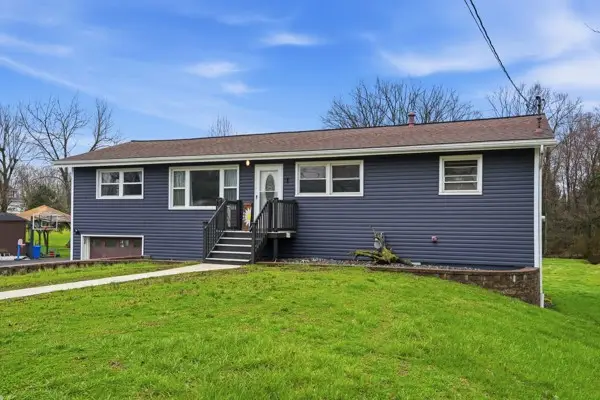 733 Mercer Rd, Beaver Falls, PA 15010 - #2