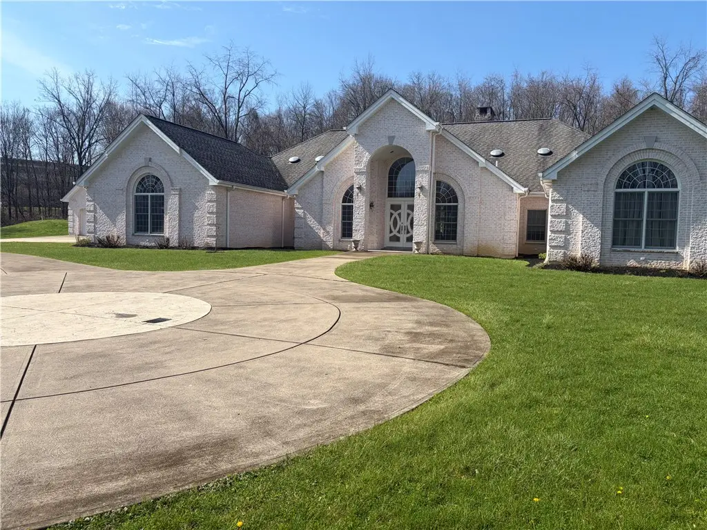 104 Angerer Rd, Canonsburg, PA 15317 - #1