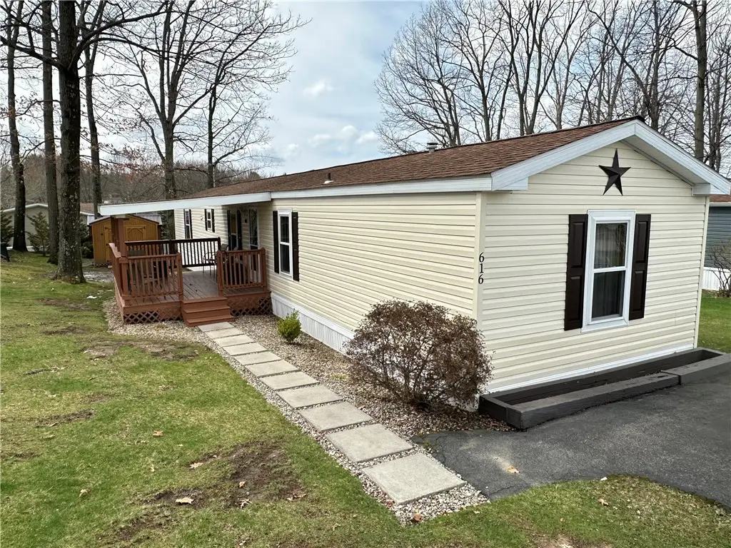 616 Amy Ln, Butler, PA 16001 - #1