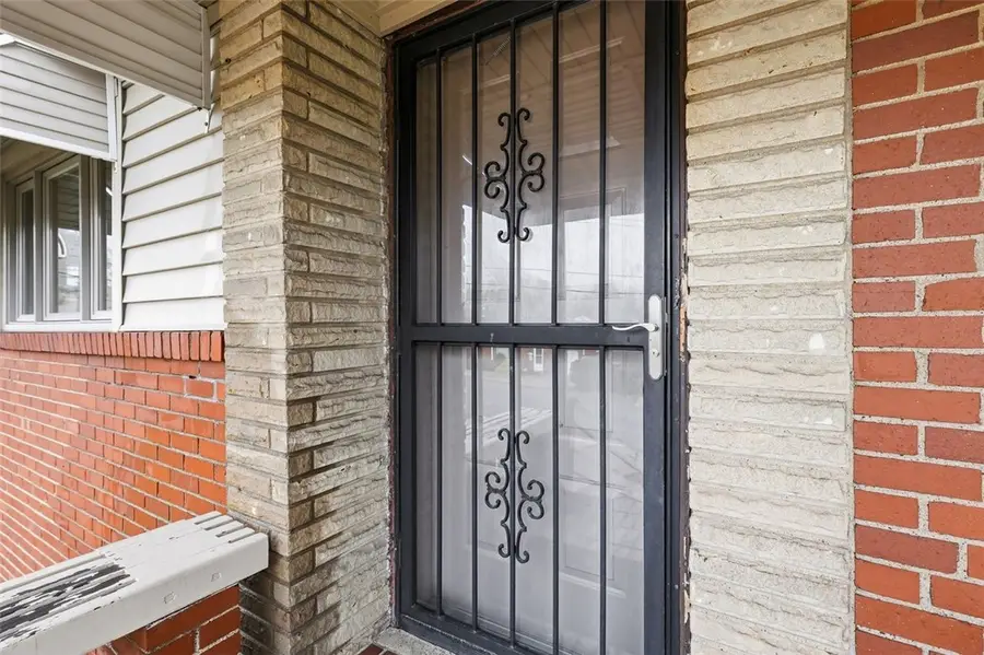 1013 El Rancho Dr, Pittsburgh, PA 15220 - #3