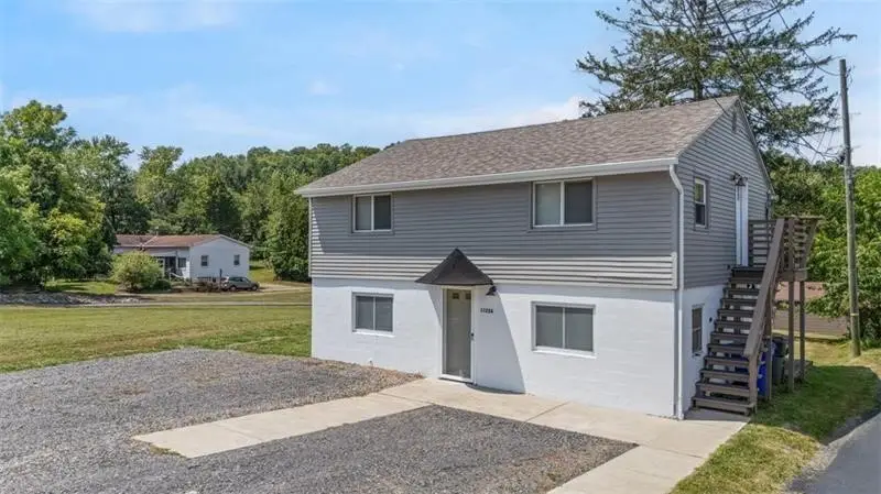 1122 Pittsburgh Rd, Valencia, PA 16059 - #1