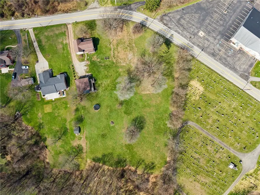 1640 Ridge Rd, Jeannette, PA 15644 - #3