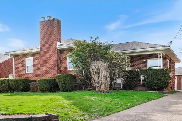 224 Eastern Dr, Lower Burrell, PA 15068