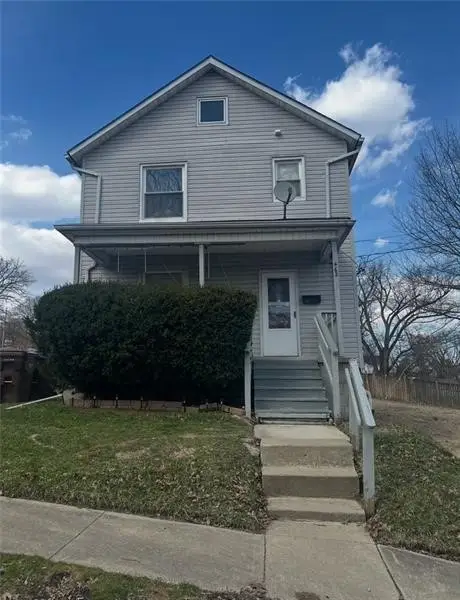 462 Lorain St, Sharon, PA 16146 - #2