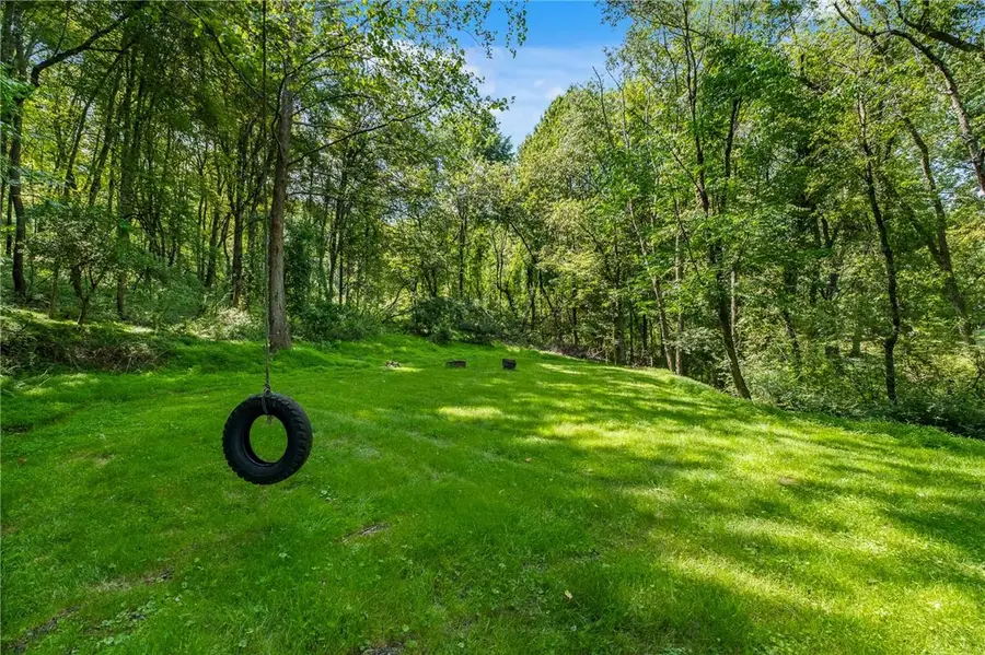 4985 Graphic Dr, Gibsonia, PA 15044 - #3