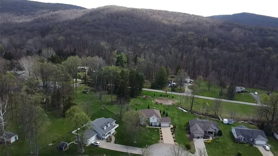 532 Bennington Pl, Hopwood, PA 15445 - #3