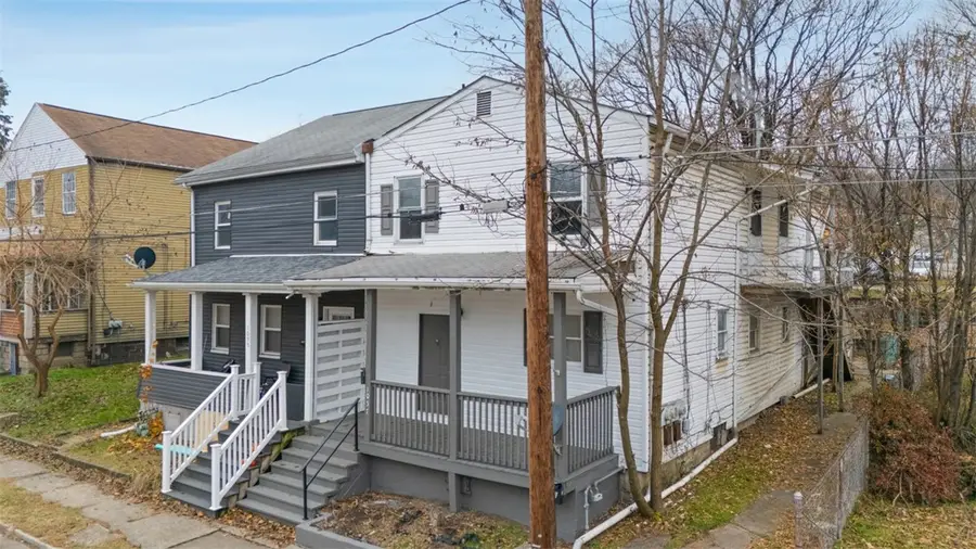 1057 Keene St, Springdale, PA 15144 - #2
