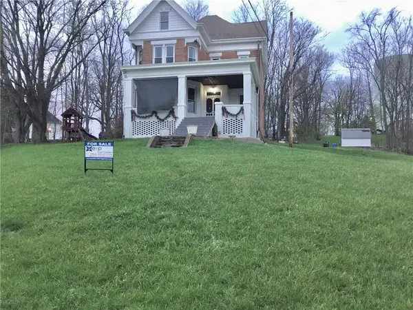 11299 Wren Dr, Irwin, PA 15642