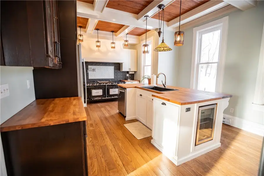 11299 Wren Dr, Irwin, PA 15642 - #3