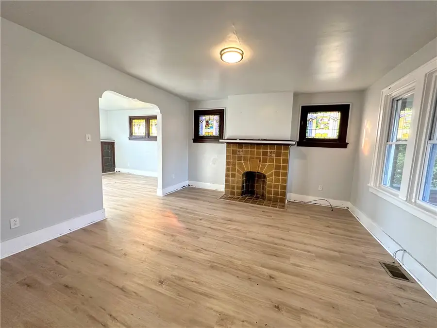 2929 Middletown Rd., Pittsburgh, PA 15204 - #3