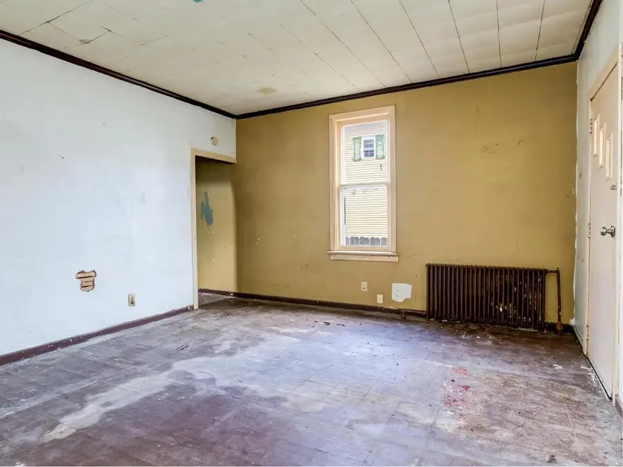 1817 4th Ave, Beaver Falls, PA 15010 - #3