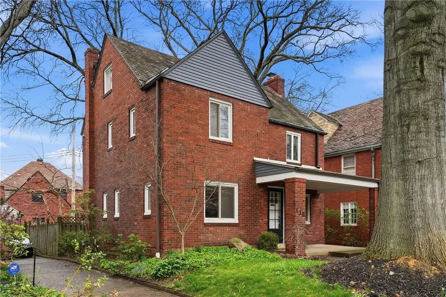 130 Yorkshire Dr, Pittsburgh, PA 15208 - #2