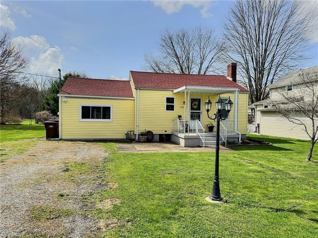 426 Houston Ave, Harrisville, PA 16038 - #1