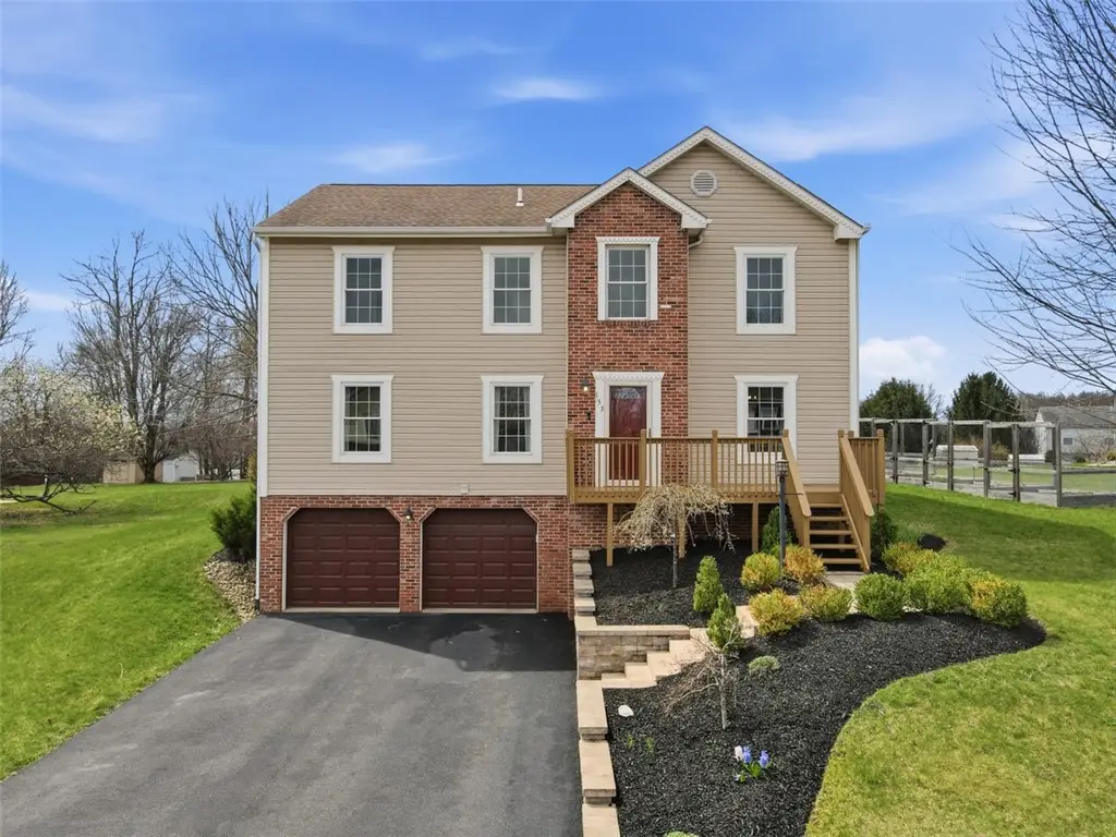 153 Winterbrook Dr, Cranberry, PA 16066 - #1