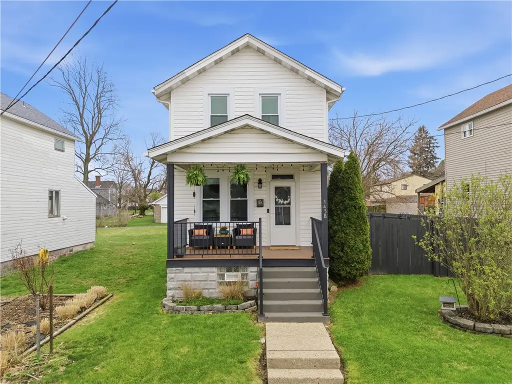 1438 4th St, Natrona Heights, PA 15065 - #1